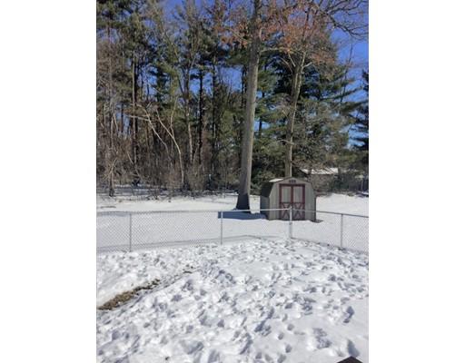 121 Glenoak Dr, Springfield, MA 01129 photo 17