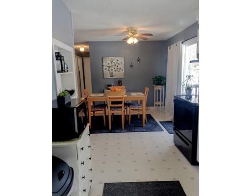 121 Glenoak Dr, Springfield, MA 01129 photo 2