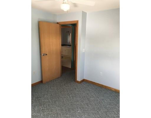 25 Stuart St, Springfield, MA 01119 photo 23
