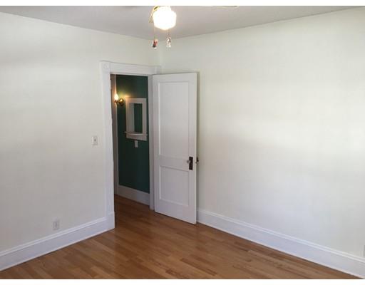 25 Stuart St, Springfield, MA 01119 photo 19