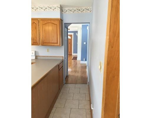 25 Stuart St, Springfield, MA 01119 photo 15