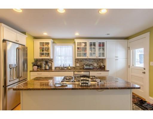 438 Summer Ave, Reading, MA 01867 photo 4