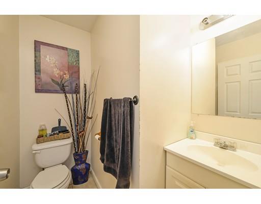 211 William St, Springfield, MA 01105 photo 4