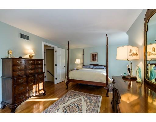 643 Boston Post Rd, Weston, MA 02493 photo 23