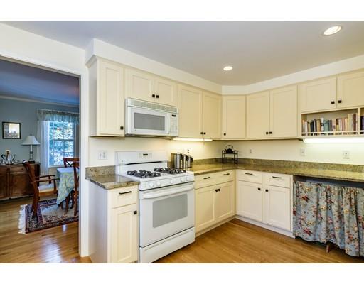 643 Boston Post Rd, Weston, MA 02493 photo 17
