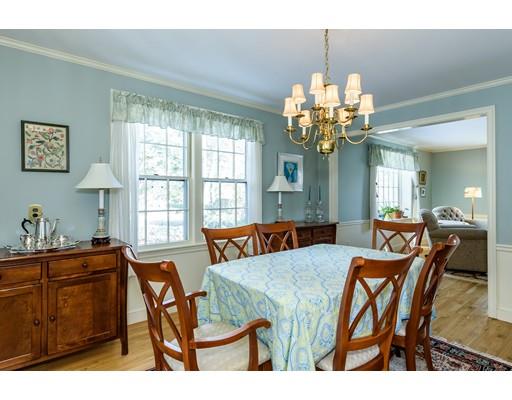 643 Boston Post Rd, Weston, MA 02493 photo 15