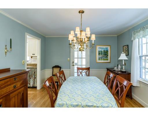 643 Boston Post Rd, Weston, MA 02493 photo 14