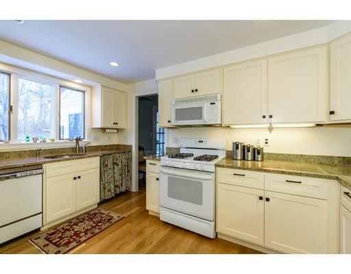 643 Boston Post Rd, Weston, MA 02493 photo 18