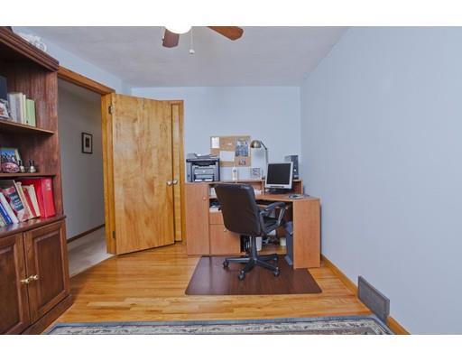 6 Macomber Ave, Springfield, MA 01119 photo 9