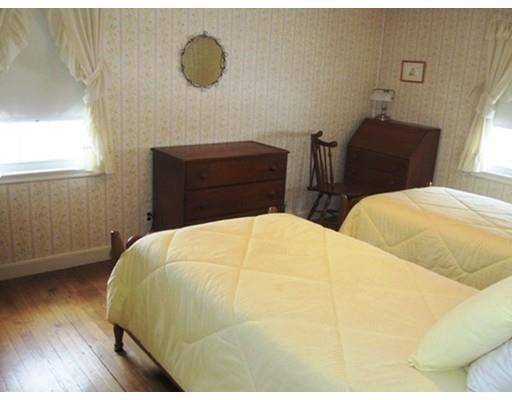 79 Hartwick St, Springfield, MA 01108 photo 11