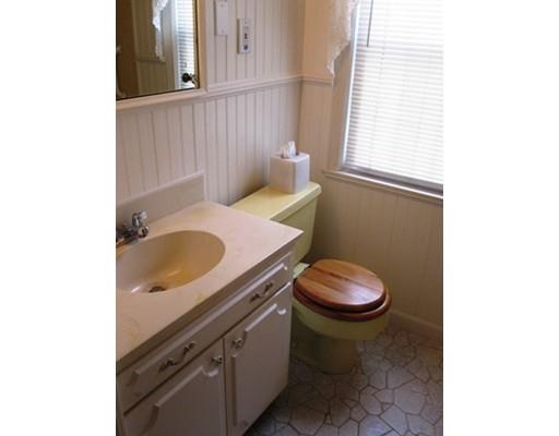 79 Hartwick St, Springfield, MA 01108 photo 14