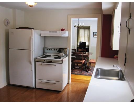 79 Hartwick St, Springfield, MA 01108 photo 5