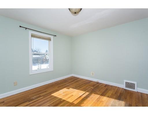 338 Abbott St, Springfield, MA 01118 photo 19