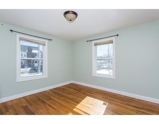338 Abbott St, Springfield, MA 01118 photo 18