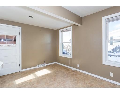 338 Abbott St, Springfield, MA 01118 photo 17