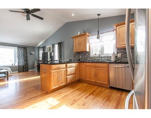 50 Mayflower Ln, East Wareham, MA 02538 photo 4