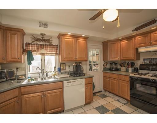 7 Cottage Ct, Middleboro, MA 02346 photo 5