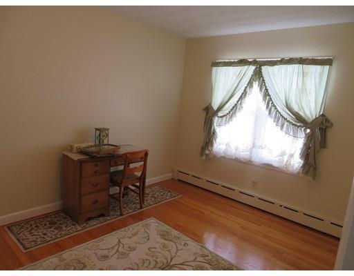 113 Plain St, Easthampton, MA 01027 photo 16