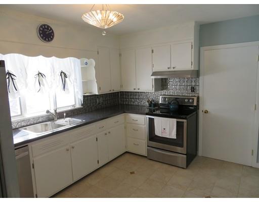 113 Plain St, Easthampton, MA 01027 photo 6