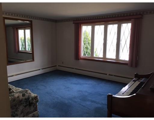 10 Ray St, Webster, MA 01570 photo 9