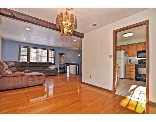 7 Lantern Ln, Mansfield, MA 02048 photo 4
