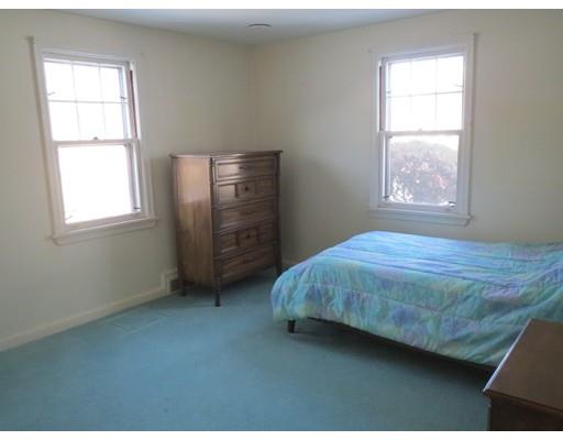 76 Winding Ln, Springfield, MA 01118 photo 16