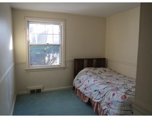 76 Winding Ln, Springfield, MA 01118 photo 14