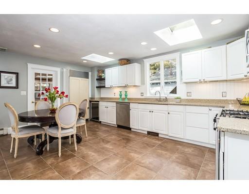 16 Chippewa Dr, Buzzards Bay, MA 02532 photo 9