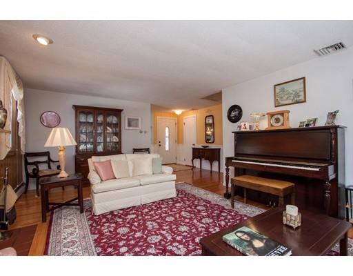 9 Devonshire St, Wilbraham, MA 01095 photo 13