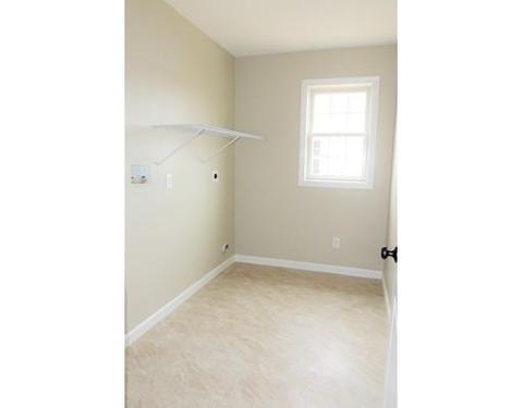 291 Naismith St, Springfield, MA 01104 photo 14
