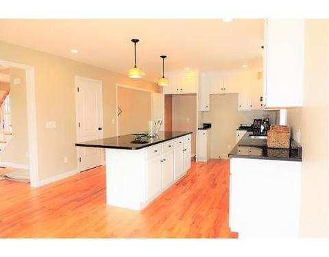 291 Naismith St, Springfield, MA 01104 photo 11