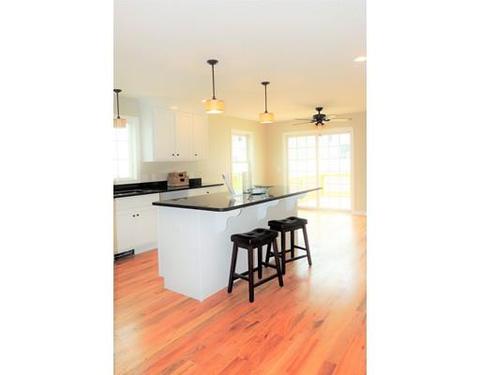 291 Naismith St, Springfield, MA 01104 photo 12