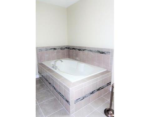 291 Naismith St, Springfield, MA 01104 photo 24