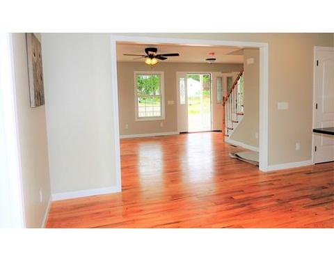291 Naismith St, Springfield, MA 01104 photo 7