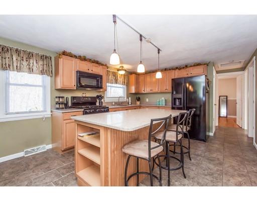 336 Forest Hills Rd, Springfield, MA 01128 photo 3
