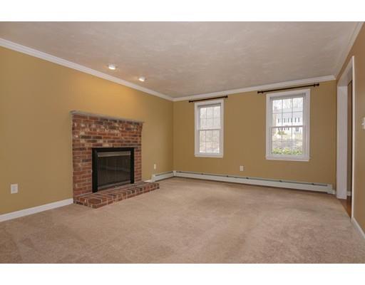 11 Centennial Dr, Blackstone, MA 01504 photo 7