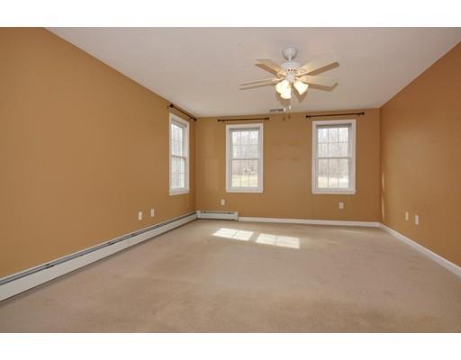 11 Centennial Dr, Blackstone, MA 01504 photo 10