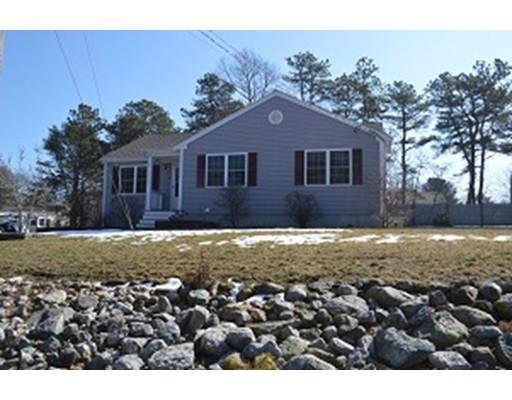 27 Leisure Ln, East Wareham, MA 02538 photo 3