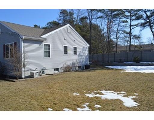 27 Leisure Ln, East Wareham, MA 02538 photo 7