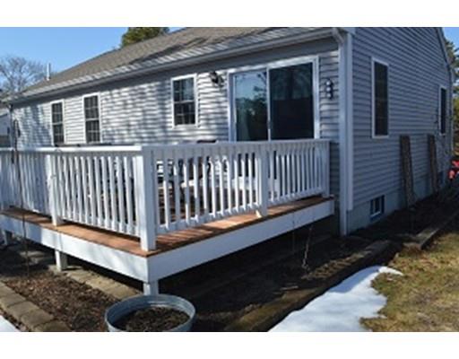 27 Leisure Ln, East Wareham, MA 02538 photo 9