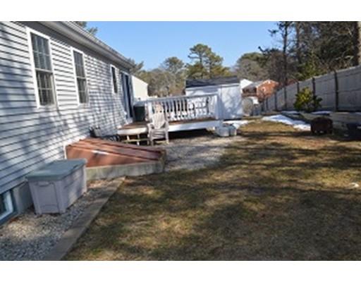 27 Leisure Ln, East Wareham, MA 02538 photo 8