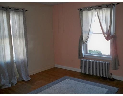 76 Eddy St, Springfield, MA 01104 photo 8