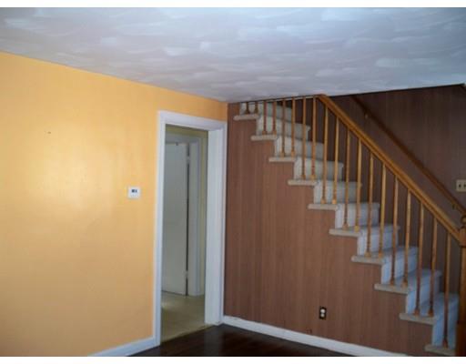 76 Eddy St, Springfield, MA 01104 photo 5