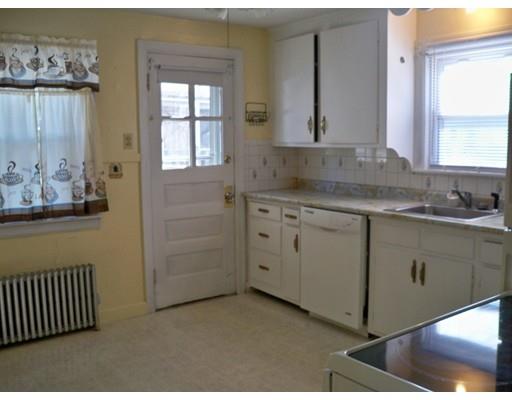 76 Eddy St, Springfield, MA 01104 photo 6