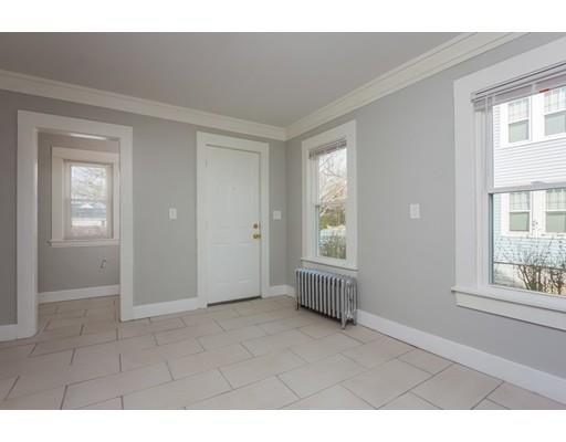 76 Clayton St, Springfield, MA 01107 photo 15