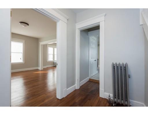 76 Clayton St, Springfield, MA 01107 photo 16