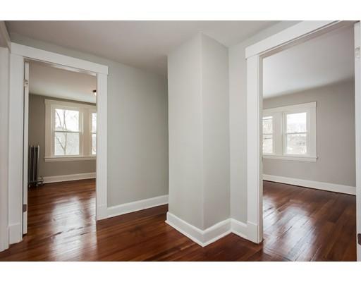 76 Clayton St, Springfield, MA 01107 photo 22