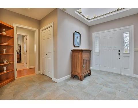 7 Copper Beech Rd, Salem, NH 03079 photo 4