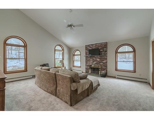 28 Farmer Rd, Windham, NH 03087 photo 6