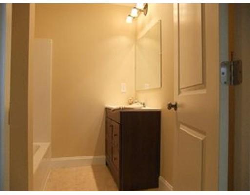 7 Rollins St, Springfield, MA 01109 photo 16